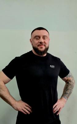 Координатор тренажерного зала Алексеев Вячеслав