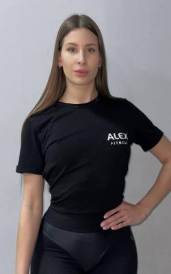 Инструктор тренажерного зала Пешкова  Ангелина 