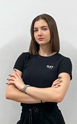 Инструктор тренажерного зала Панкратова   Алина