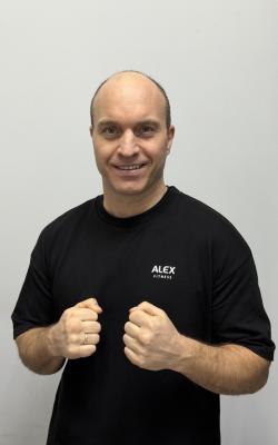 Инструктор групповых программ Рычков Илья