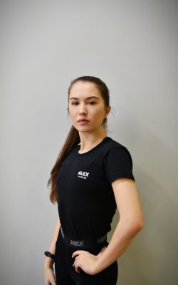 Михайлова Елизавета<